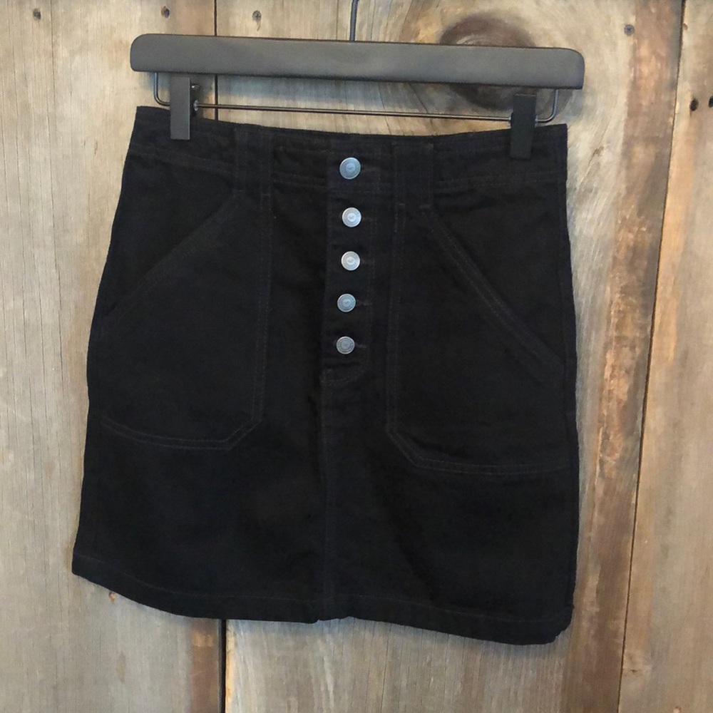 Hollister Ultra High Rise Black Button Fly Skirt Size 3